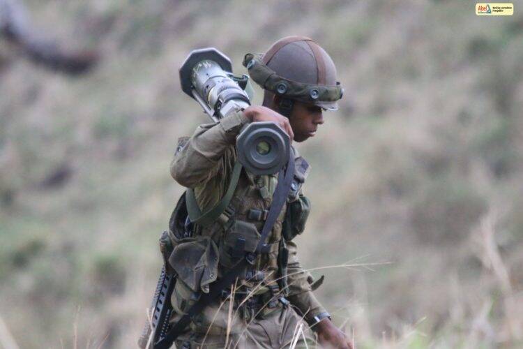 Vejas imagens do treinamento do Exército em Foz, Missal e Itaipulândia