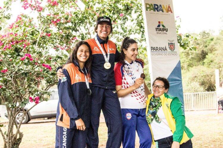 Pela 10ª vez, Instituto Meninos do Lago é a melhor equipe do Campeonato Brasileiro de Canoagem