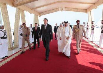 Brasil e Catar assinam acordo de isenção de visto