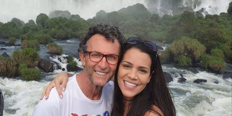 Neto, apresentador e ex-jogador do Corinthians, conhece as Cataratas e se surpreende