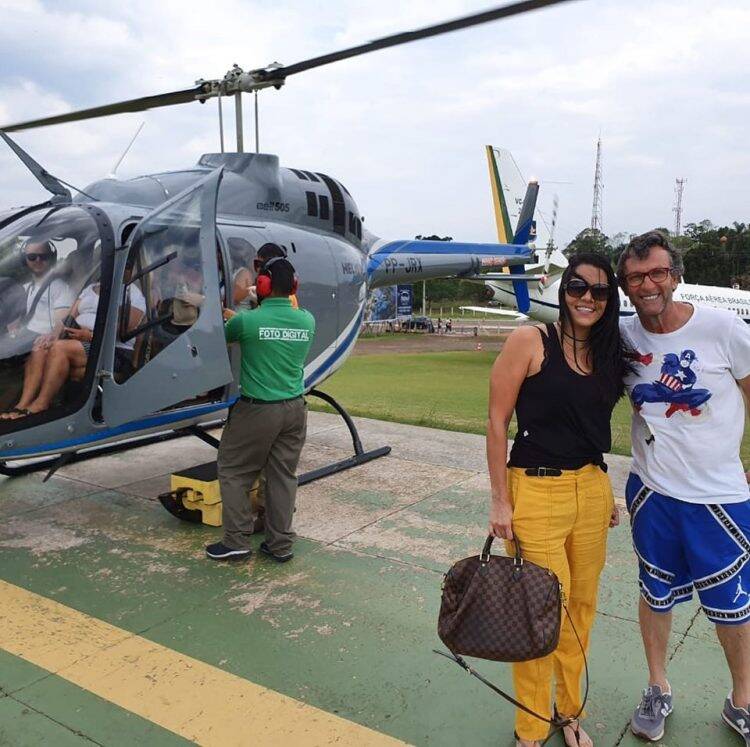 Neto, apresentador e ex-jogador do Corinthians, conhece as Cataratas e se surpreende