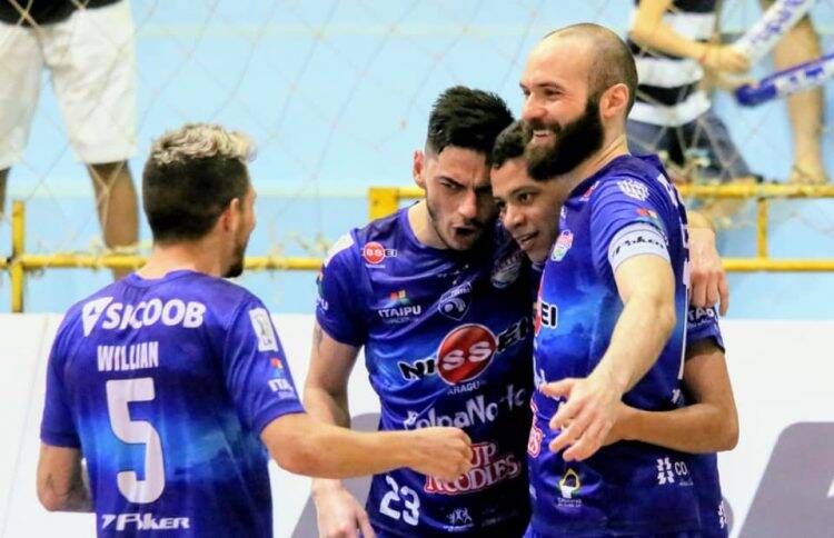 Foz Cataratas goleia o Campo Mourão