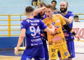 Foz Cataratas goleia o Campo Mourão