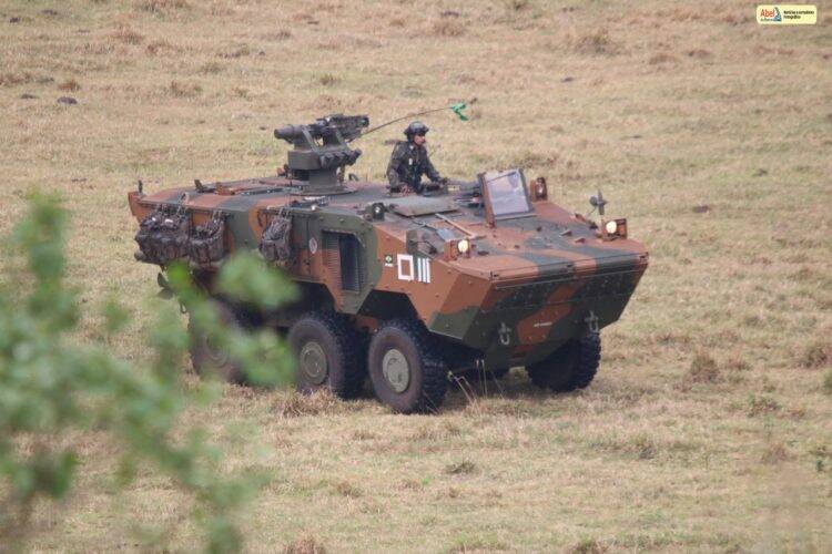 Vejas imagens do treinamento do Exército em Foz, Missal e Itaipulândia