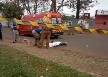 Homem é morto a tiros de 9mm e filha de três anos também é atingida