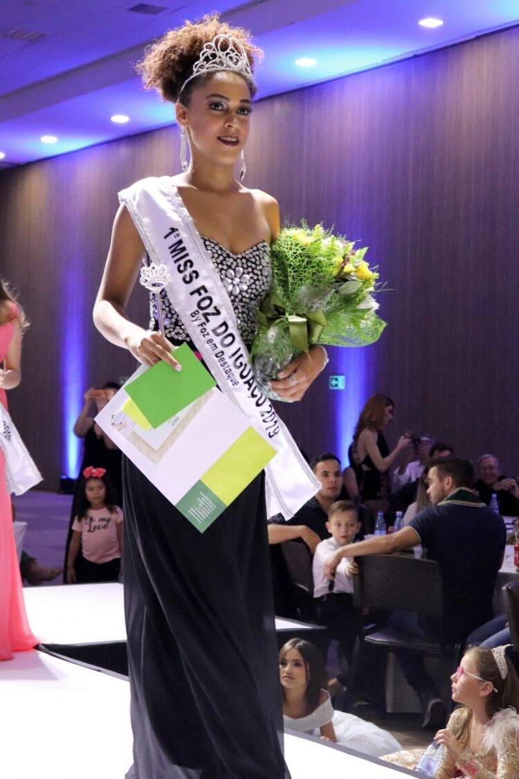 Miss Foz do Iguaçu é eleita e vai disputar o Miss Paraná