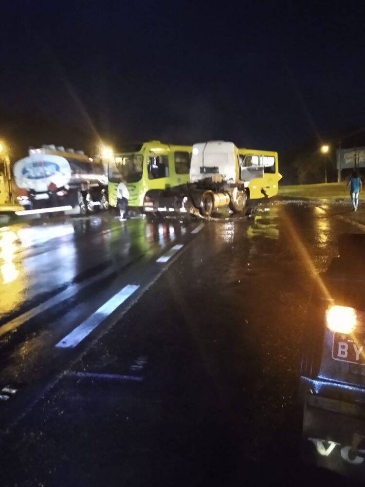 Acidente entre ônibus e caminhão deixa pelo menos 8 pessoas feridas