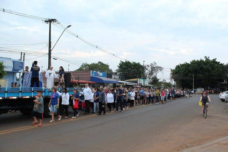 Imagem peregrina de Nossa Senhora Aparecida chega a Foz do Iguaçu