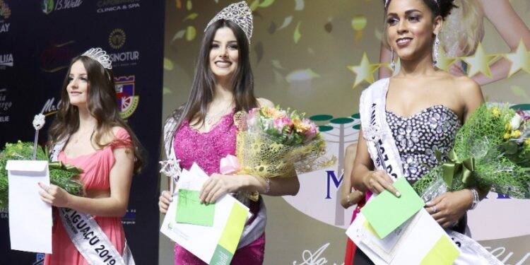 Miss Foz do Iguaçu é eleita e vai disputar o Miss Paraná