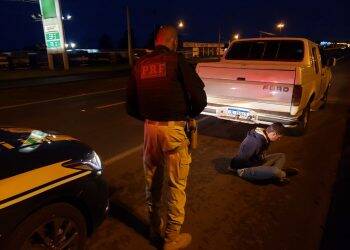 PRF recupera veículo furtado antes do proprietário ter ciência do ocorrido