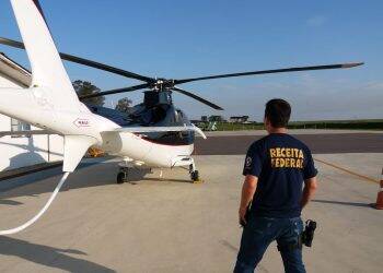 Receita Federal apreende helicóptero de R$ 23 milhões no Paraná