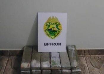 BPFron apreende drogas com adolescente em ônibus que saiu de Foz