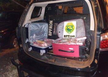 BPFRON apreende maconha em ônibus que saiu de Foz