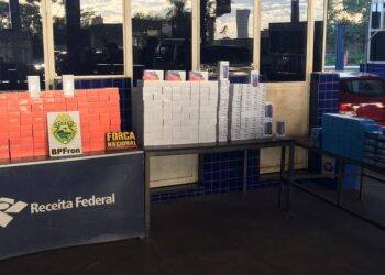 Celulares em fundo falso são apreendidos na Ponte da Amizade