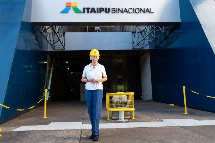 Princesa Benedikte, da Dinamarca, visita a usina de Itaipu