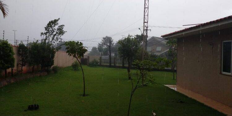 Segunda-feira, 28, tem previsão de chuva em Foz