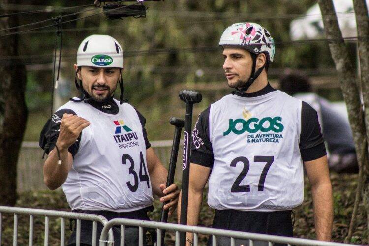 Pela 10ª vez, Instituto Meninos do Lago é a melhor equipe do Campeonato Brasileiro de Canoagem