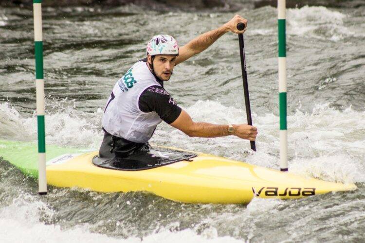 Pela 10ª vez, Instituto Meninos do Lago é a melhor equipe do Campeonato Brasileiro de Canoagem