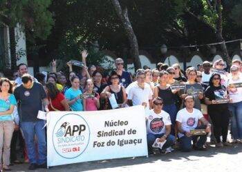 Dia do professor será “comemorado” com protesto na Assembleia do Paraná