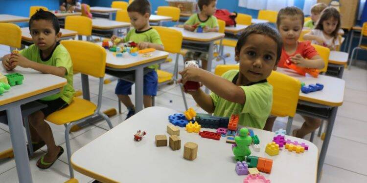 Secretária de Educação divulga calendário para matrícula na rede municipal de ensino