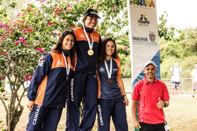 Pela 10ª vez, Instituto Meninos do Lago é a melhor equipe do Campeonato Brasileiro de Canoagem