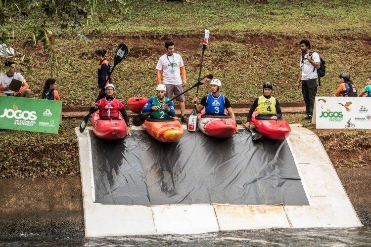 Pela 10ª vez, Instituto Meninos do Lago é a melhor equipe do Campeonato Brasileiro de Canoagem