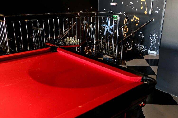 Conhece a barbearia La Mafia em Foz do Iguaçu? Faça um tour online!