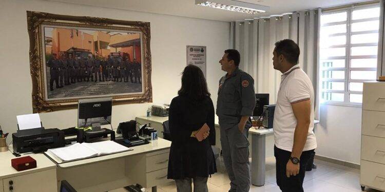 Comitiva de Cidade do Leste vai a Guararema (SP) negociar compra de ônibus para o transporte coletivo