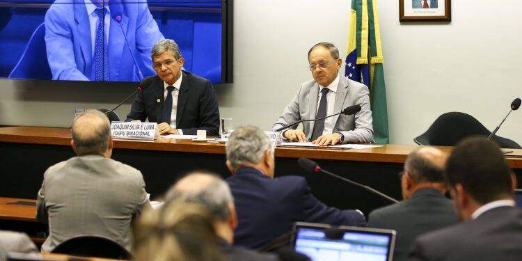 Silva e Luna fala na Câmara sobre novo acordo para a venda da energia de Itaipu