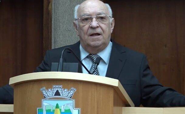 Dr. Nelson Mendes recebe Moção de Aplauso da Câmara de Vereadores