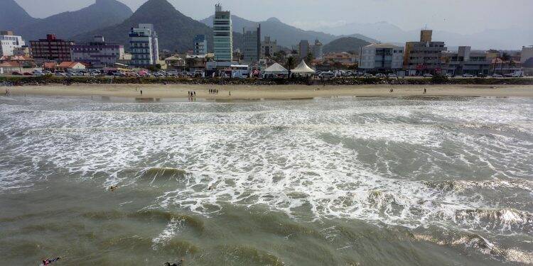 Estado lança edital para vagas de trabalho no verão