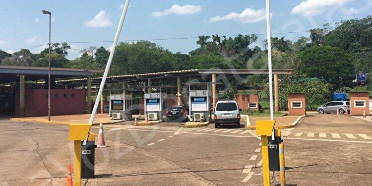 Táxis e veículos de turismo terão cancela preferencial na aduana de Puerto Iguazú