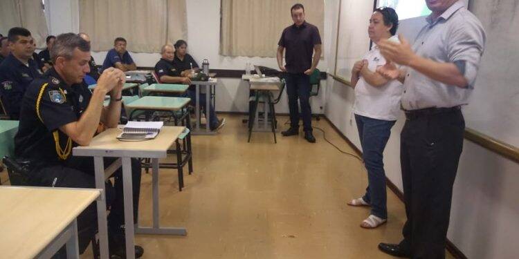 Agentes de segurança da tríplice fronteira iniciam intercâmbio para atendimento ao turista