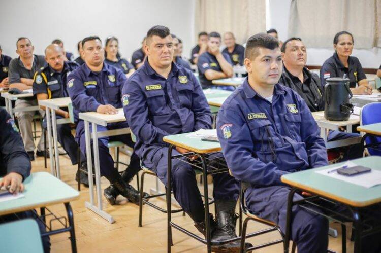 Agentes de segurança da tríplice fronteira iniciam intercâmbio para atendimento ao turista