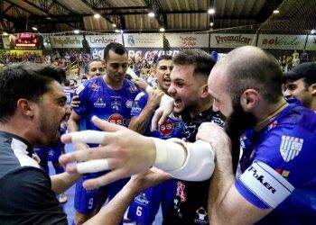 Foz Cataratas Futsal vence e está na final do Campeonato Paranaense Série Ouro