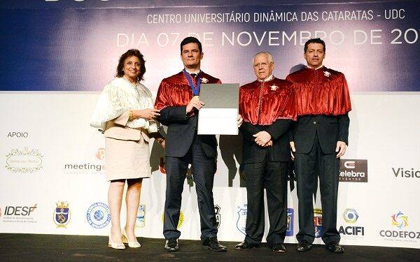 UDC concede título de “Professor Doutor Honoris Causa” ao Ministro Sérgio Moro