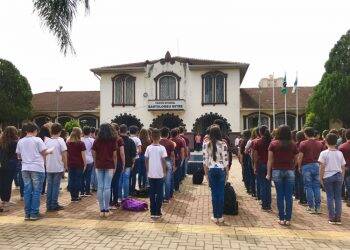 Colégio da Polícia Militar lança campanha para compra de fardamento para alunos carentes