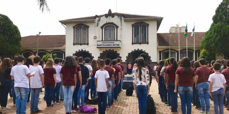 Colégio da Polícia Militar lança campanha para compra de fardamento para alunos carentes