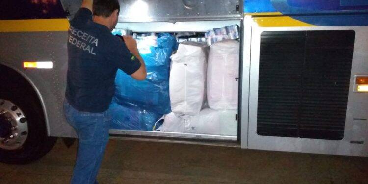 Operação na BR-277 retém cerca de R$ 240 mil em mercadorias