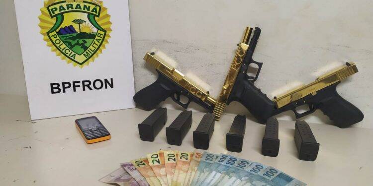 BPFron prende homem com 3 pistolas próximo a rodoviária de Foz