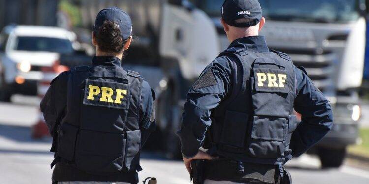 PRF registra seis mortes e 101 motoristas bêbados durante o feriado no Paraná