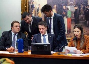 CCJ aprova proposta que permite prisão após segunda instância