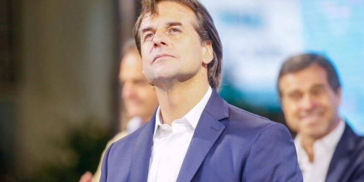 Confirmada vitória de Luis Lacalle à presidência do Uruguai