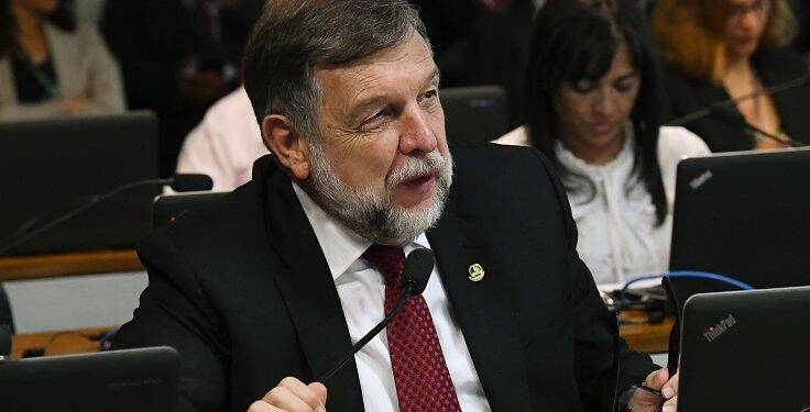Projeto de lei pretende estabelecer condições mínimas para escolas públicas funcionar