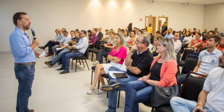 Sebrae/PR e Prefeitura de Foz do Iguaçu vão desburocratizar a abertura de empresas