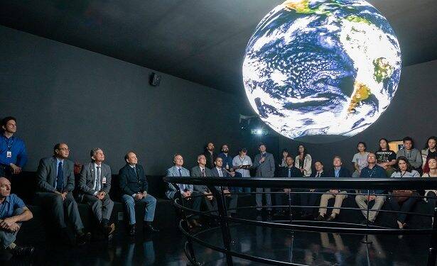 Atrativo do Ecomuseu que ensina ciência em esfera gigante já está disponível para turistas e estudantes