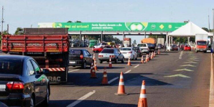 Agência autoriza aumento de 3,3% para cinco concessionárias de pedágio no Paraná