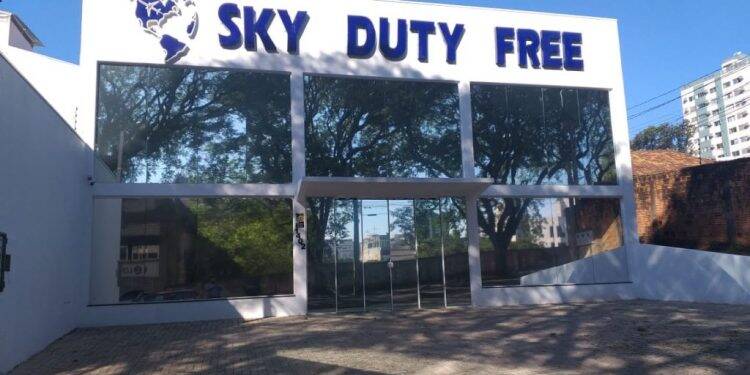 Lideranças comemoram autorização para funcionamento da primeira loja franca de Foz do Iguaçu