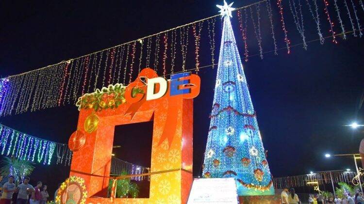 Cidade do Leste se “veste” para o Natal ressaltando a cultura paraguaia
