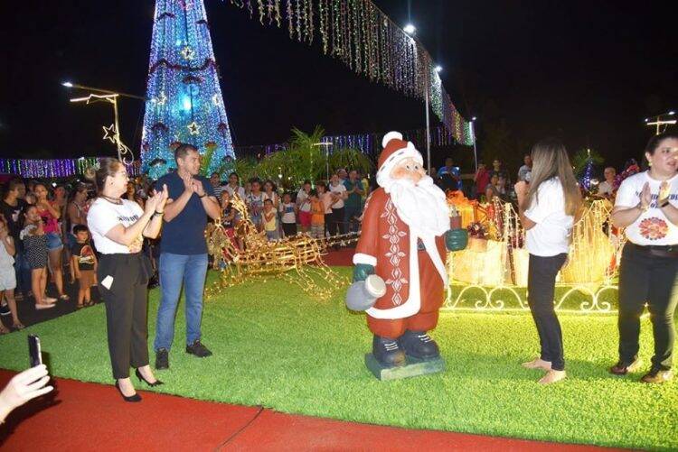 Cidade do Leste se “veste” para o Natal ressaltando a cultura paraguaia